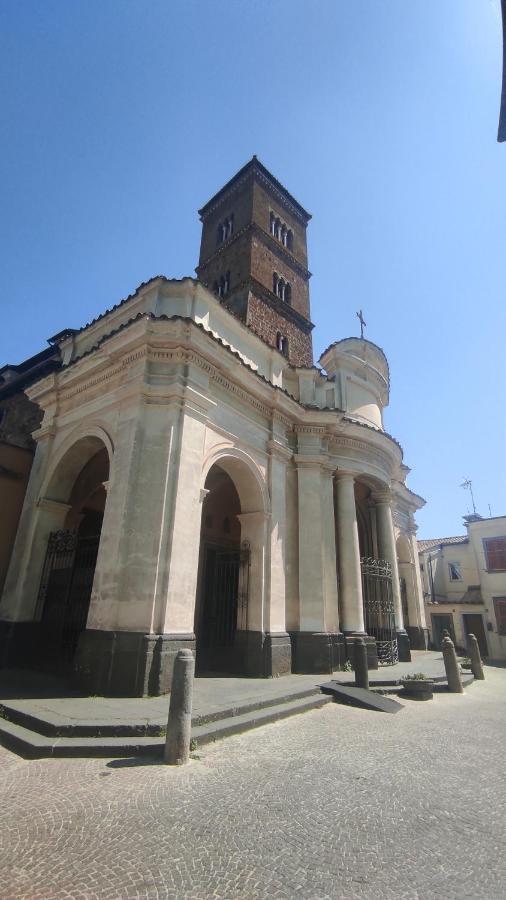 Piazza Duomo Casa Vacanze Сутри Екстериор снимка