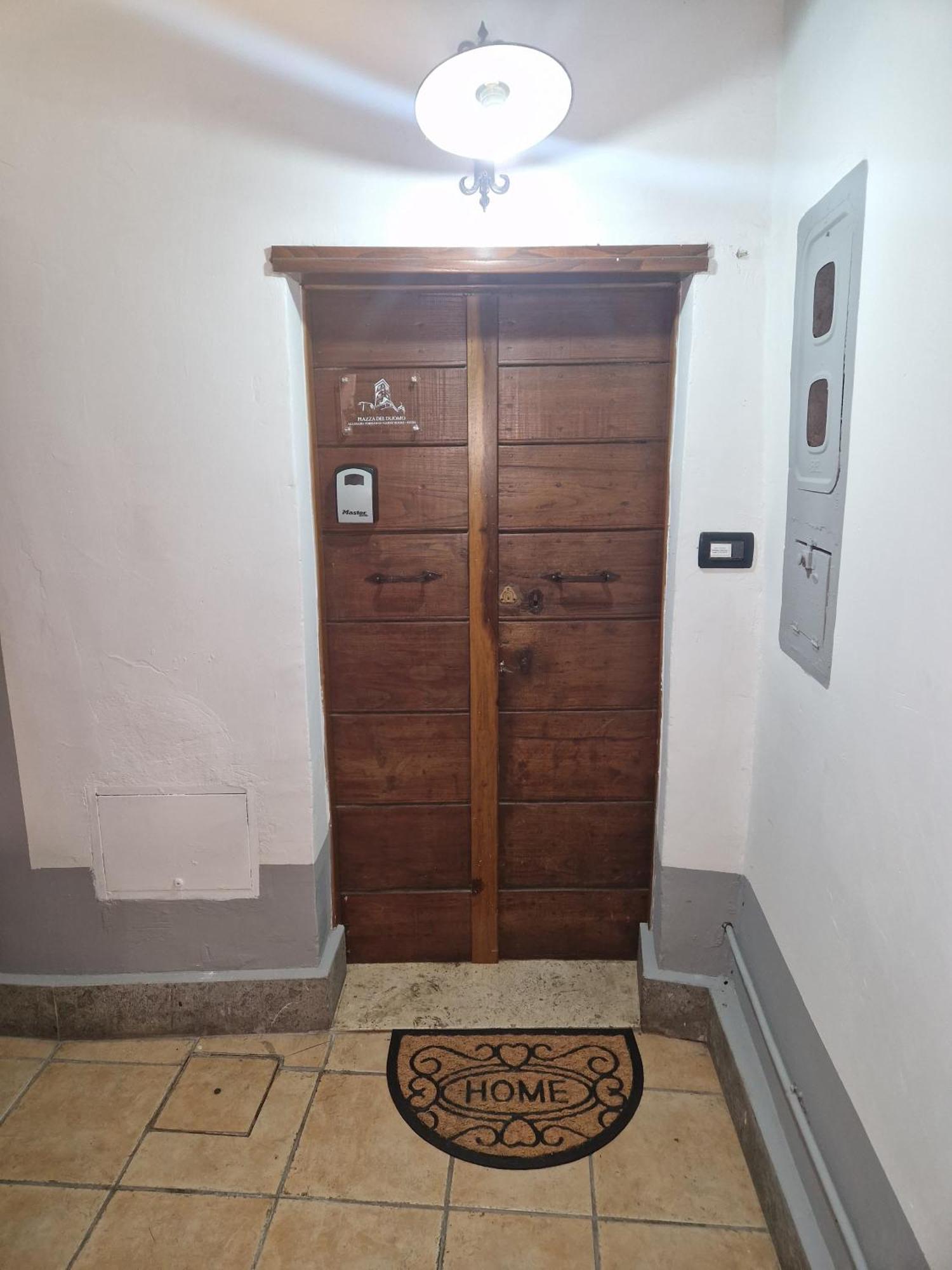Piazza Duomo Casa Vacanze Сутри Екстериор снимка